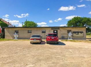 115 S Virginia Ave, Mercedes, TX 78570