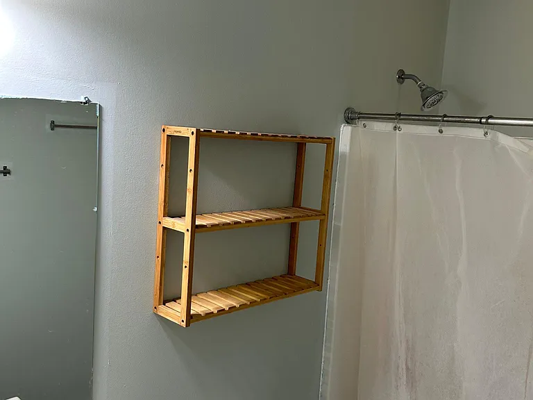 308 Madison Ct — Photo 6