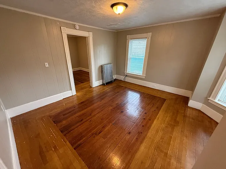 406 Belmont St. — Photo 4