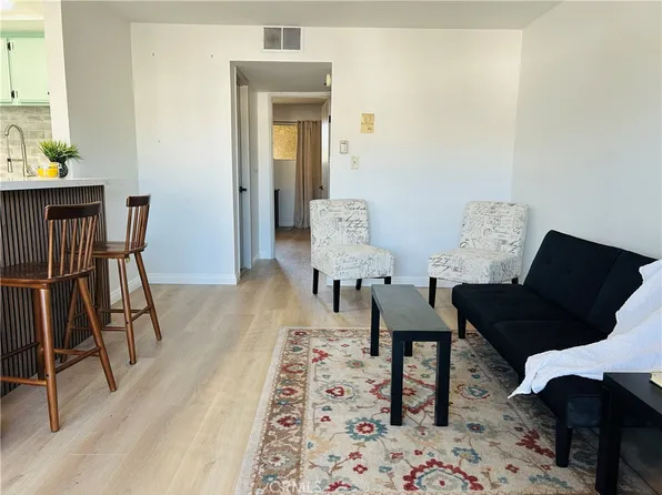 910 W 26th St, San Pedro, CA 90731