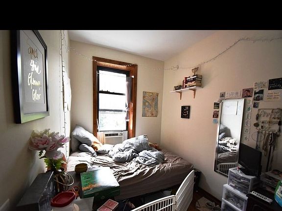 2nd image of 53 Mac Donough St #2