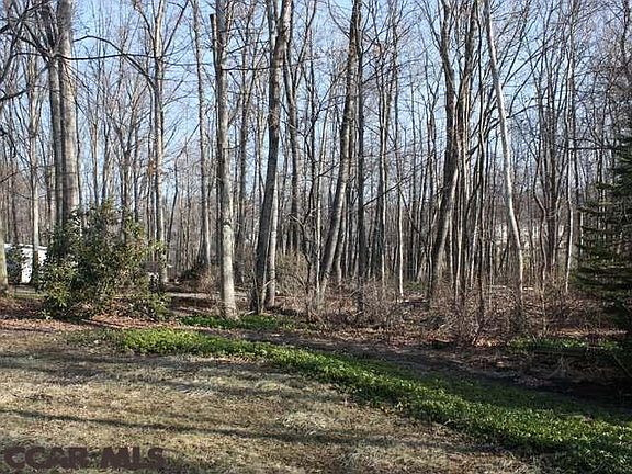 2nd image of 447 Park Ln