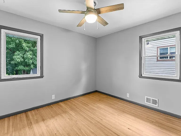 5146 Vincent Ave N #A — Photo 11