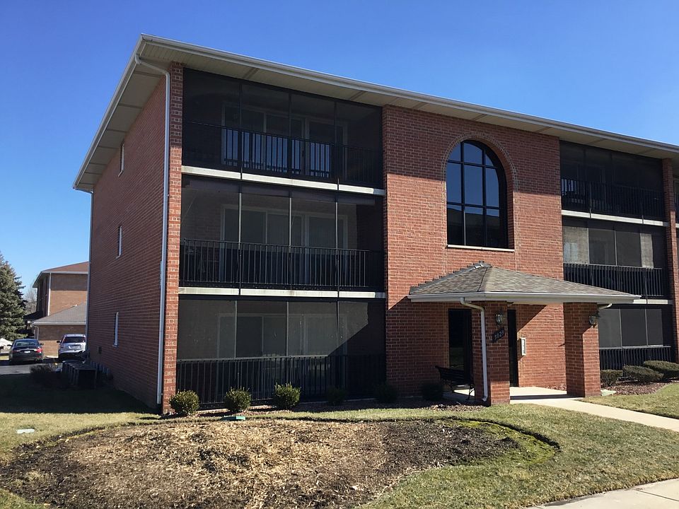 1st image of 5029 W Circle Dr #205