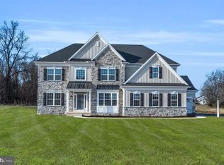 711 Brindle Farm Ln, Mechanicsburg, PA 17055
