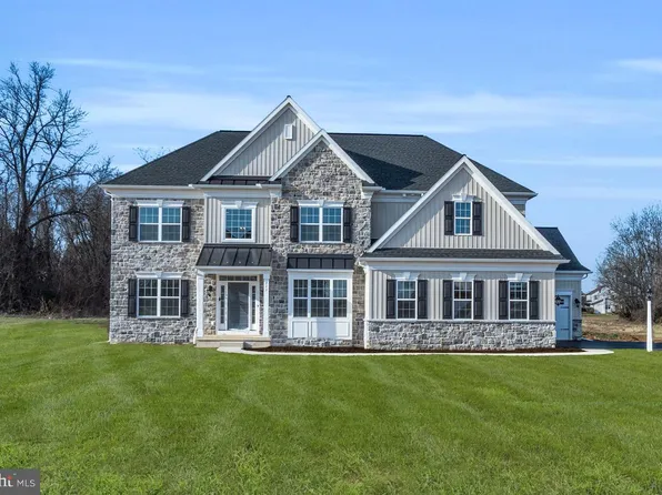 711 Brindle Farm Ln, Mechanicsburg, PA 17055