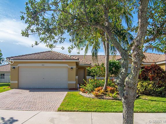 2nd image of 1681 Orion Ln