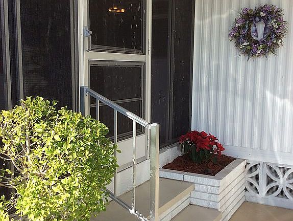 Front Lanai