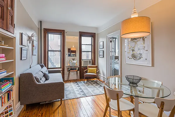 Rented by Triumph Property Group | media 11