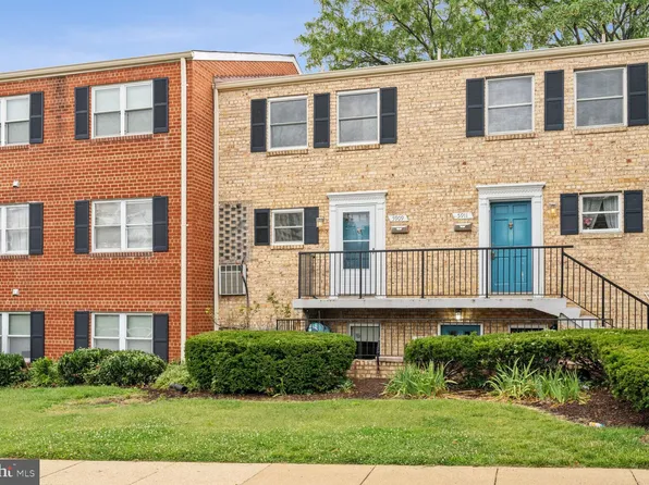 5909 Mayflower Ct #5909, Alexandria, VA 22312