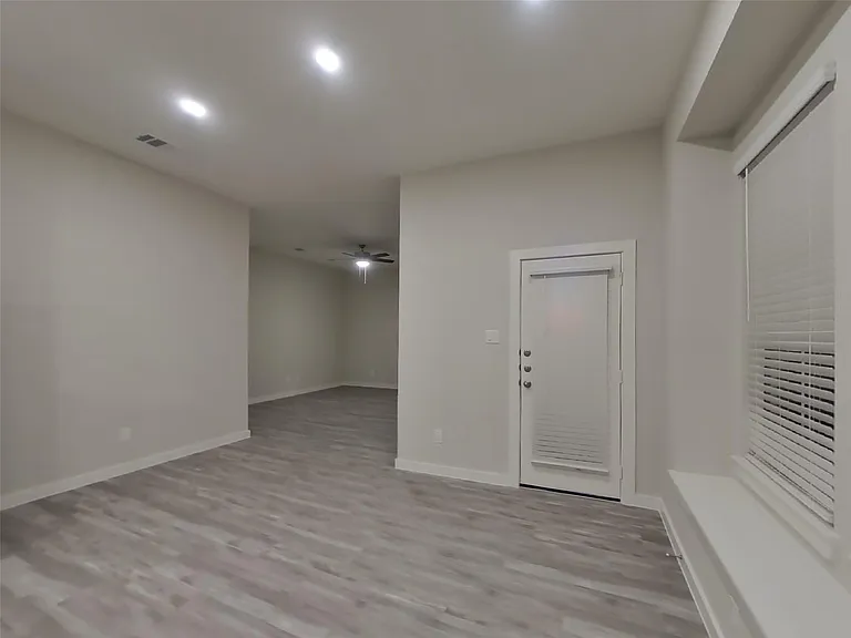 22705 Terrazzo Dr — Photo 4