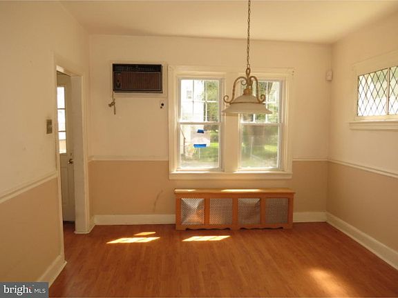 4th image of 1121 Roosevelt Dr