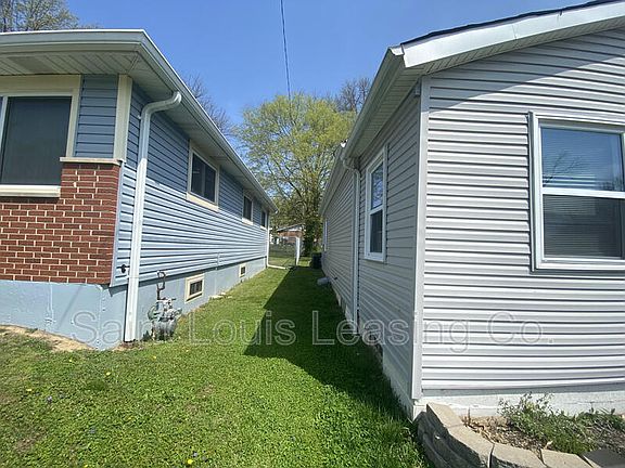 2nd image of 7035 Julian Ave