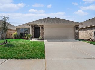 33 Greenbriar Loop, Angleton, TX 77515