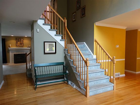 4th image of 41 Ivywood Dr