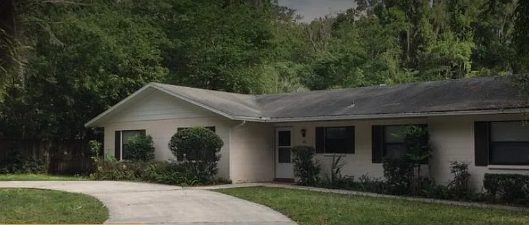 Front of house with plenty of off-street parking in Kirkwood