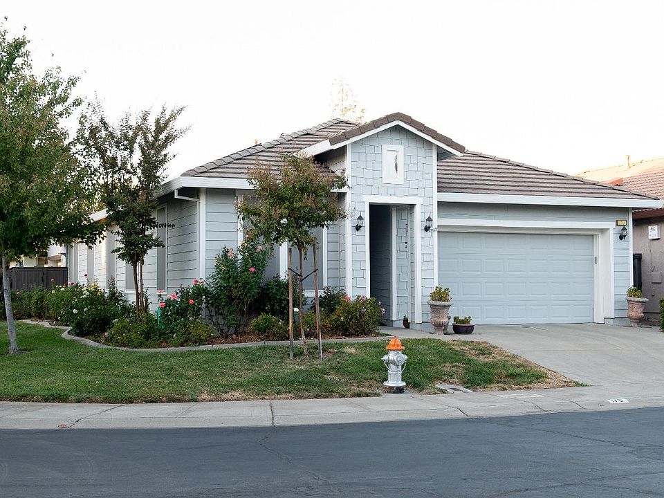 1st image of 170 Pelican Bay Cir