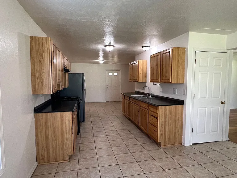 2508 N National Ave — Photo 6