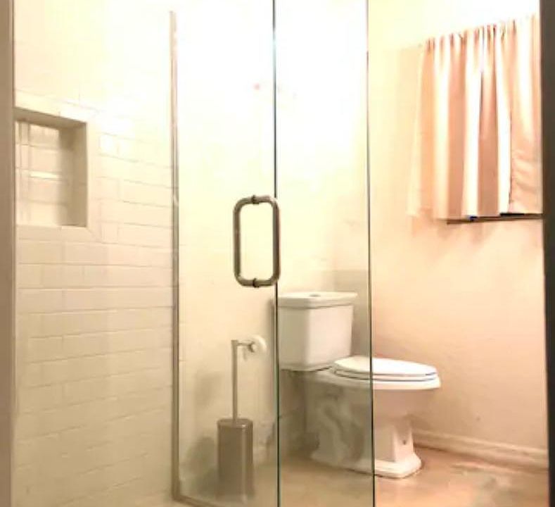 1st image of 1073 47th St