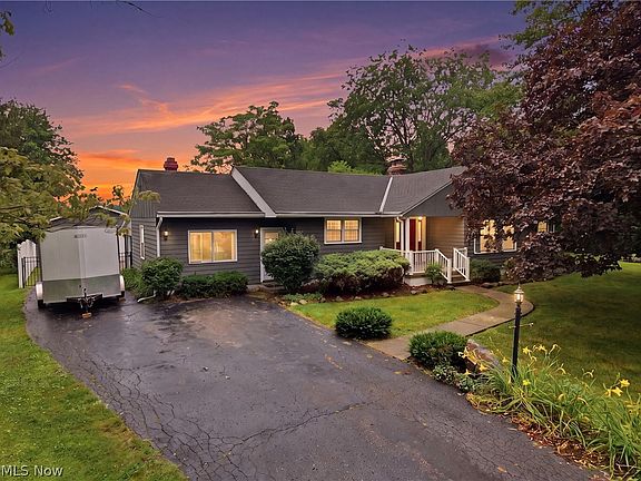 2nd image of 26737 Akins Rd