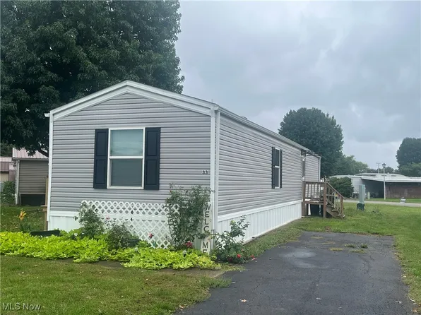 324 Fairview St #33, West Lafayette, OH 43845