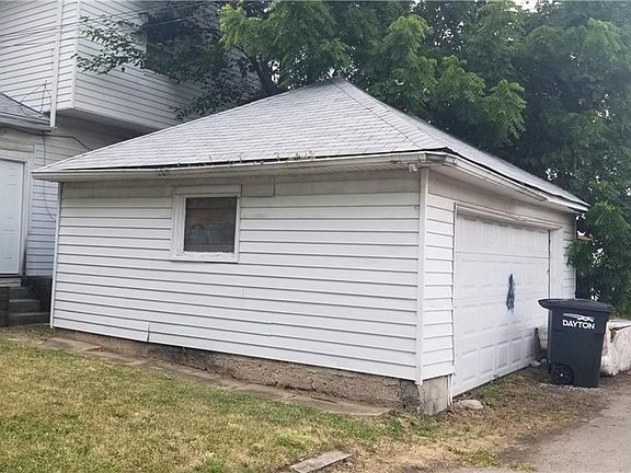 3rd image of 738 Wilfred Ave