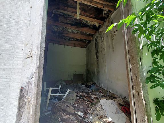 5th image of 899 Woodlake Ln