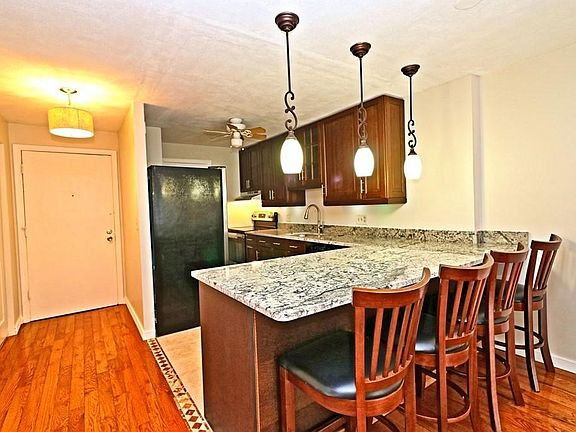 3rd image of 700 Governors Dr APT 19