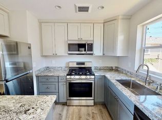 214 Plymouth St, Santa Cruz, CA 95060