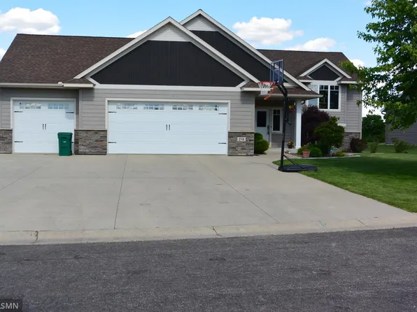 218 Edgewood Dr S, Glencoe, MN 55336