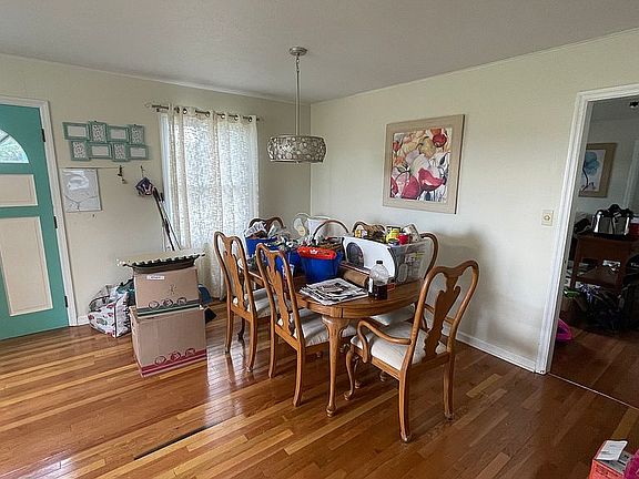 5th image of 194 Morningside Dr NE