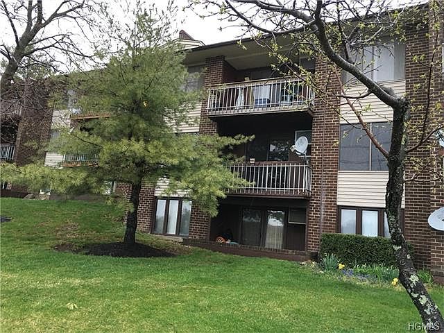 1st image of 115 Country Club Ln