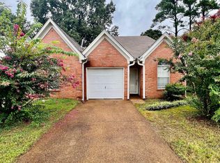 6766 Whitten Pine Dr, Memphis, TN 38134