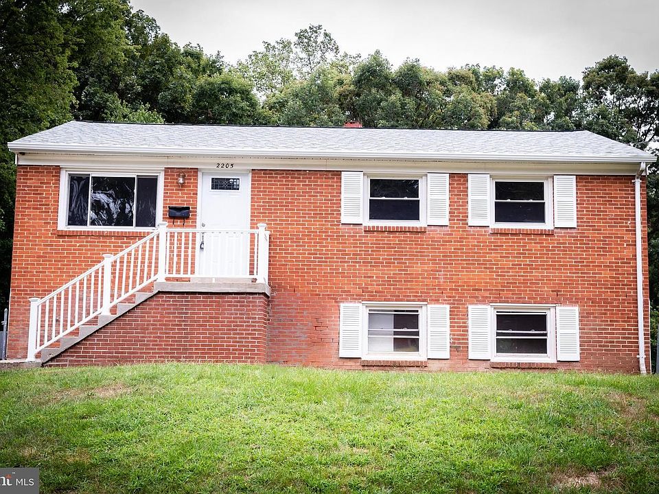 1st image of 2205 Emporia St