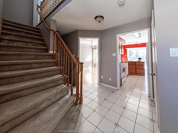 2nd image of 4322 Goldenwood Dr