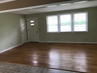 LIVING ROOM ENTRANCE