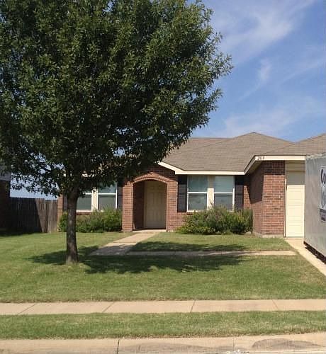 1st image of 209 Phlox Ln