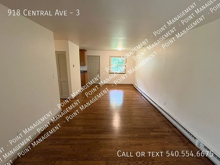 918 Central Ave #3 — Photo 2