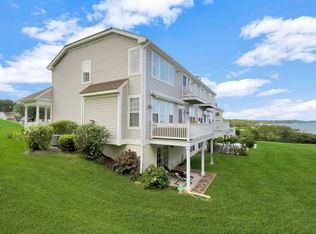 64 Dune Dr, Jamesport, NY 11901