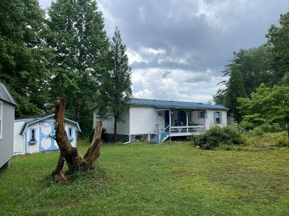 140 Honeydew Ln, Fries, VA 24330