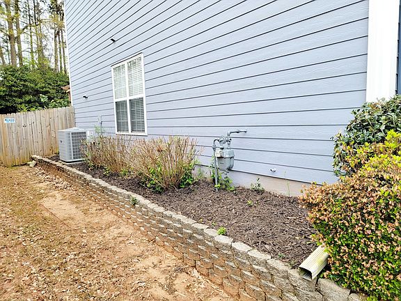 4th image of 2817 Priestcliff Dr SE