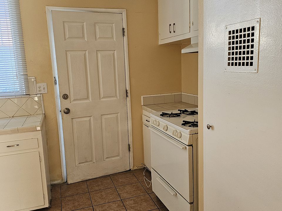 1st image of 3709 W Adams Blvd APT 4