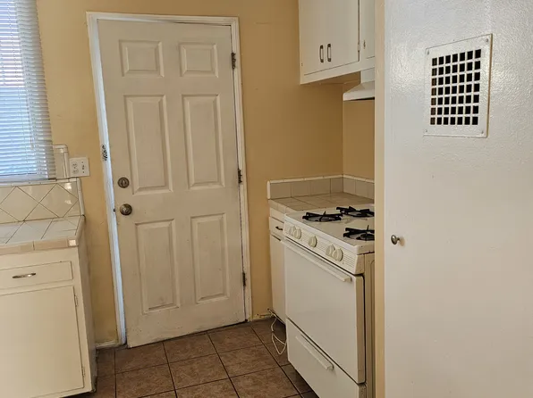 3709 W Adams Blvd APT 4, Los Angeles, CA 90018