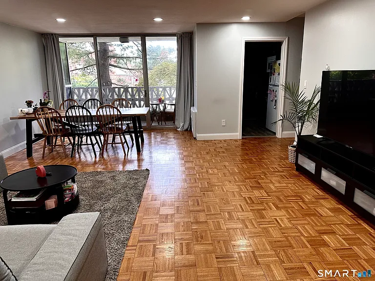 5 Bishop Rd #101 — Photo 2