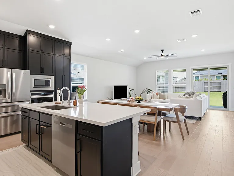 7712 Ellas Inlet Dr — Photo 10