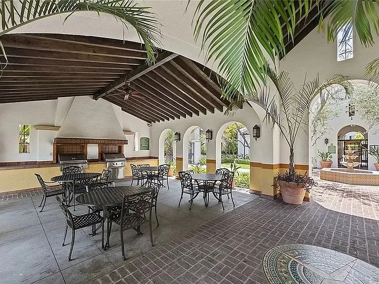 450 E Santa Ana St — Photo 26