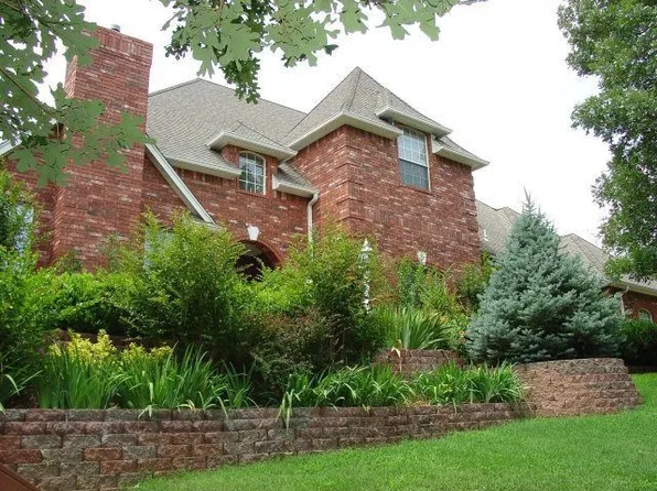1600 Augusta Dr, Ada, OK 74820