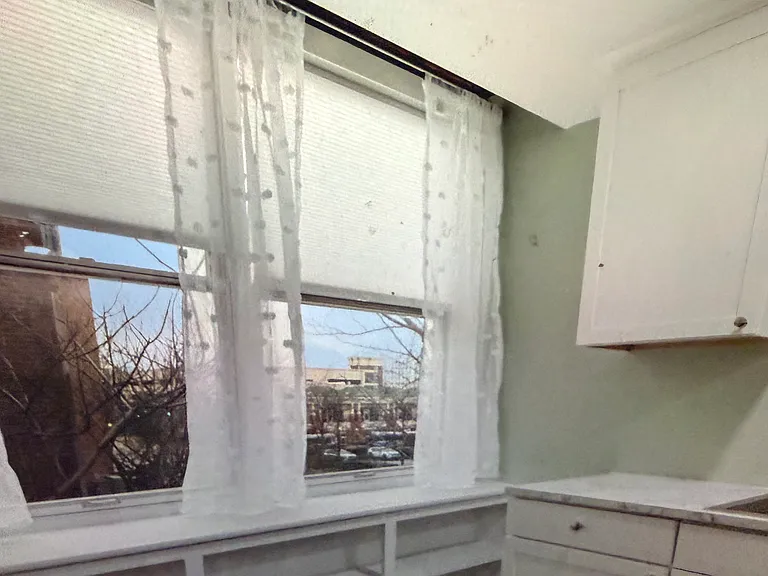179 E Dunbar St #C — Photo 2