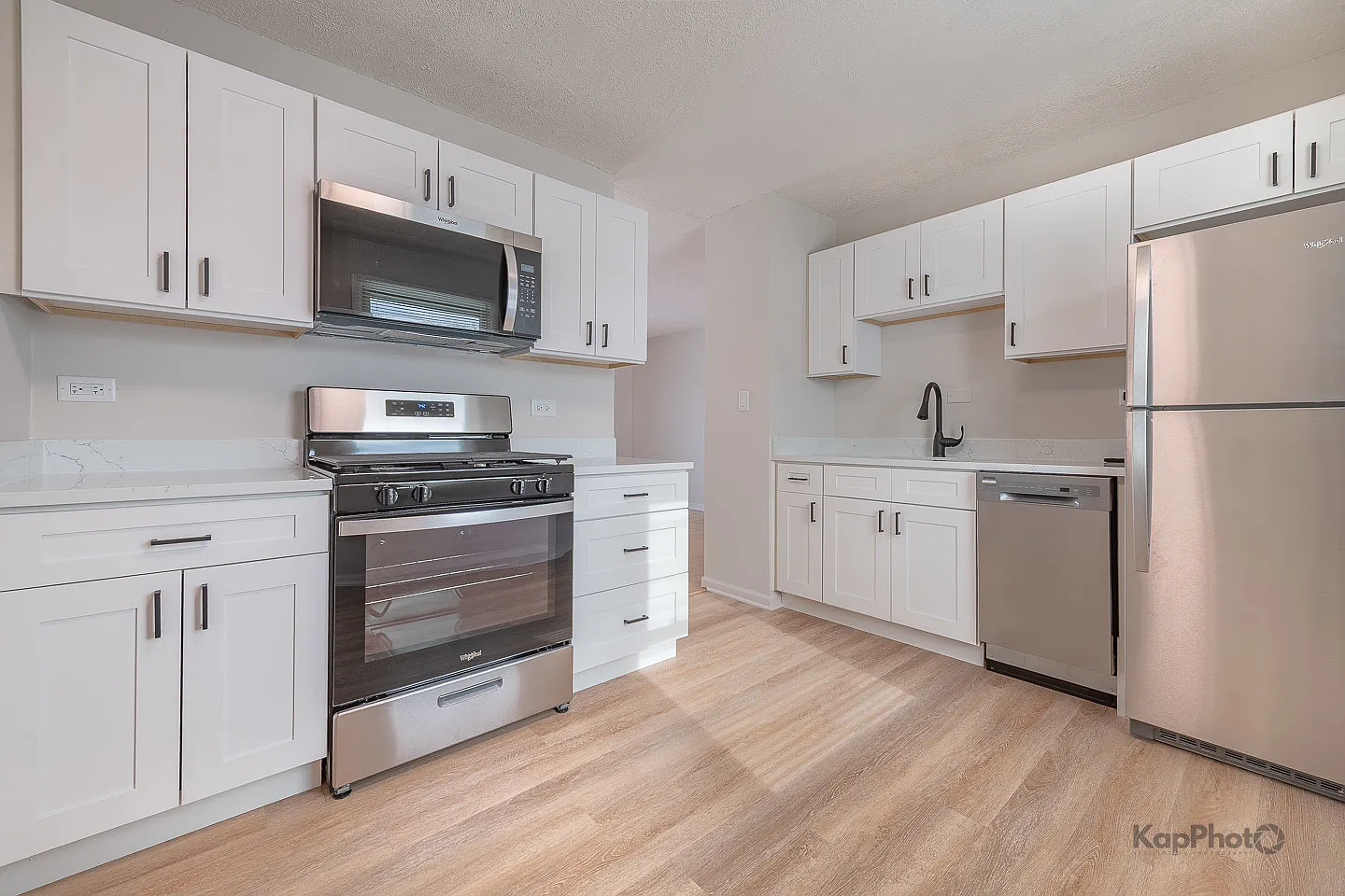3 bed, 1.5 bath, $2,800 — Photo 1