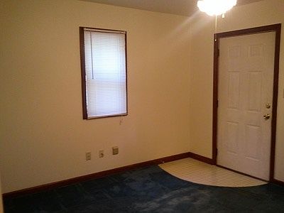 3rd image of 3016 Graceland Ave
